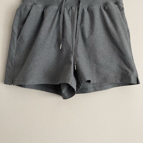 Old Navy Active Powersoft Womens Gray High Rise Go Dry Shorts Size Medium - Picture 4 of 6